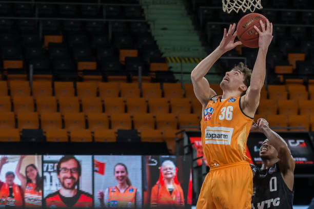 其出色的发 其出色的发