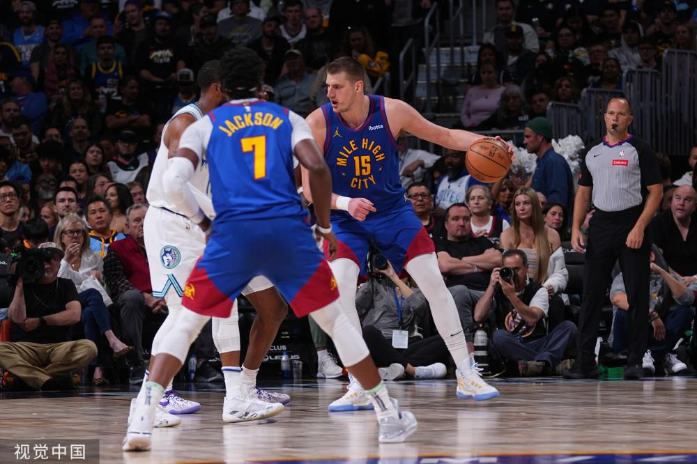 但随着比赛 但随着比赛