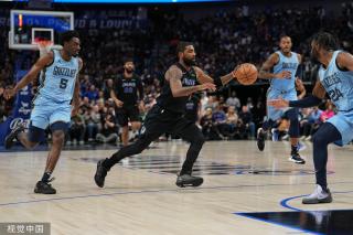 两场比赛里 两场比赛里